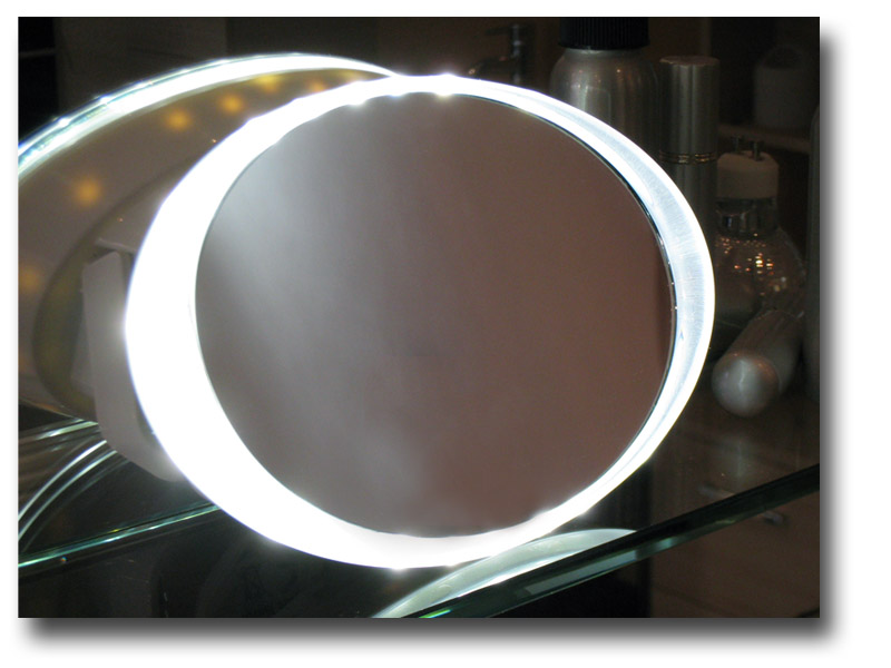 Taschenspiegel mit Beleuchtung Kosmetikspiegel by Bavaria Bäder-Technik GdbR Taschenspiegel mit Beleuchtung Kosmetikspiegel by Bavaria Bäder-Technik GdbR