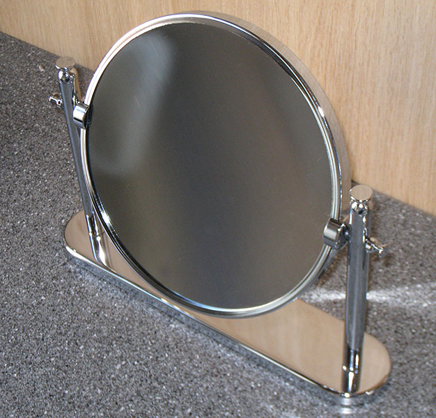 Schminkspiegel by Bavaria Bäder-Technik GdbR Schminkspiegel by Bavaria Bäder-Technik GdbR